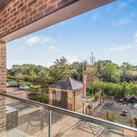 Modern 1 Bedroom Apartment With Parking In Colindale, London Edgware Ngoại thất bức ảnh