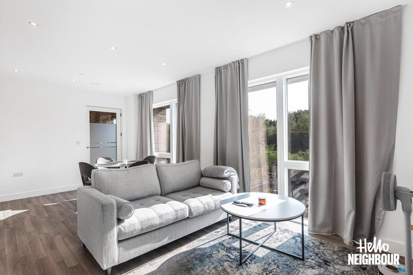 Modern 1 Bedroom Apartment With Parking In Colindale, London Edgware Ngoại thất bức ảnh