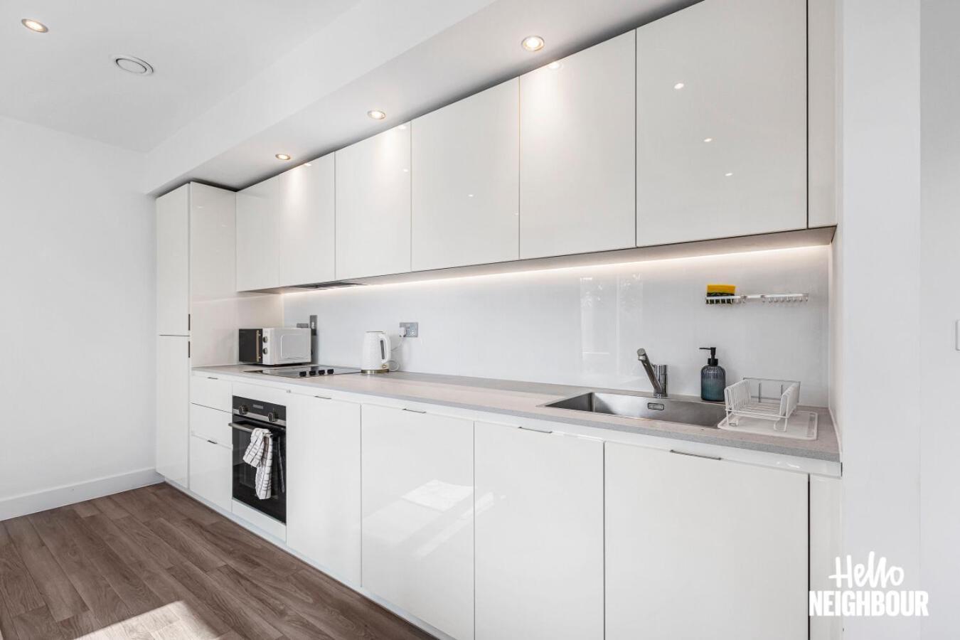Modern 1 Bedroom Apartment With Parking In Colindale, London Edgware Ngoại thất bức ảnh